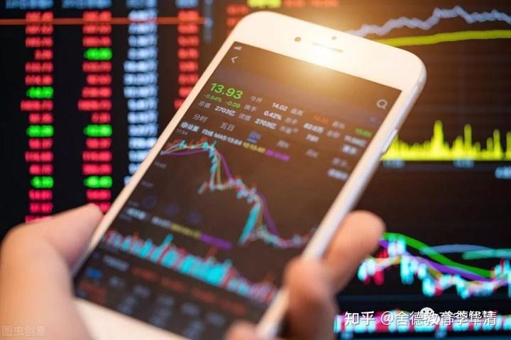多部门联合执法 一举查扣16艘违反休渔规定船舶